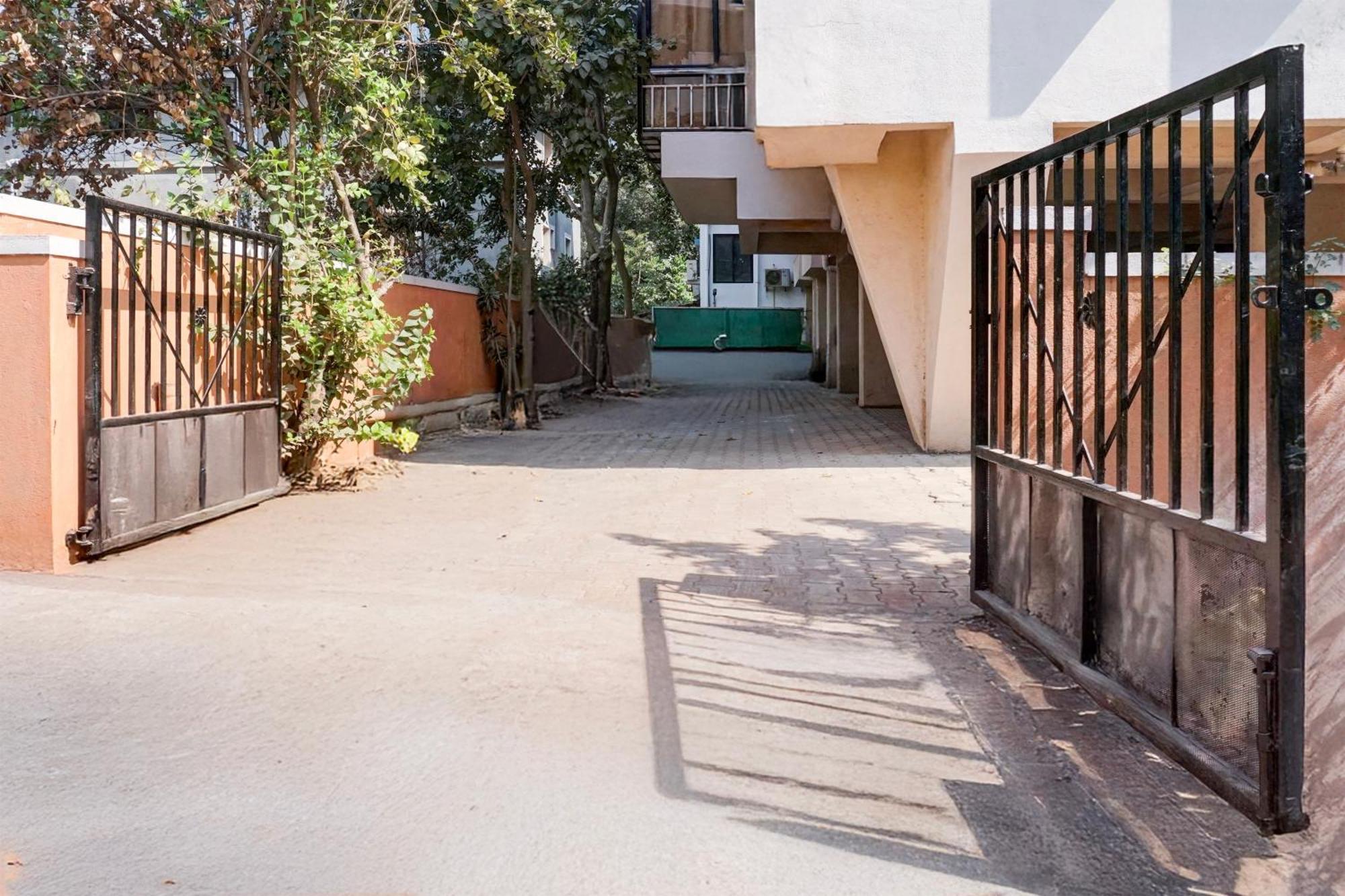 Hotel Super Collection O Veerbhadra Nagar Baner Méribel Village Exterior foto